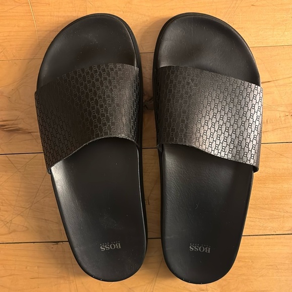 Hugo Boss Other - Hugo Boss mens slides monogram HG